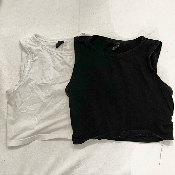 2 black and white cropped tank tops (halter) - Picture 2 of 4